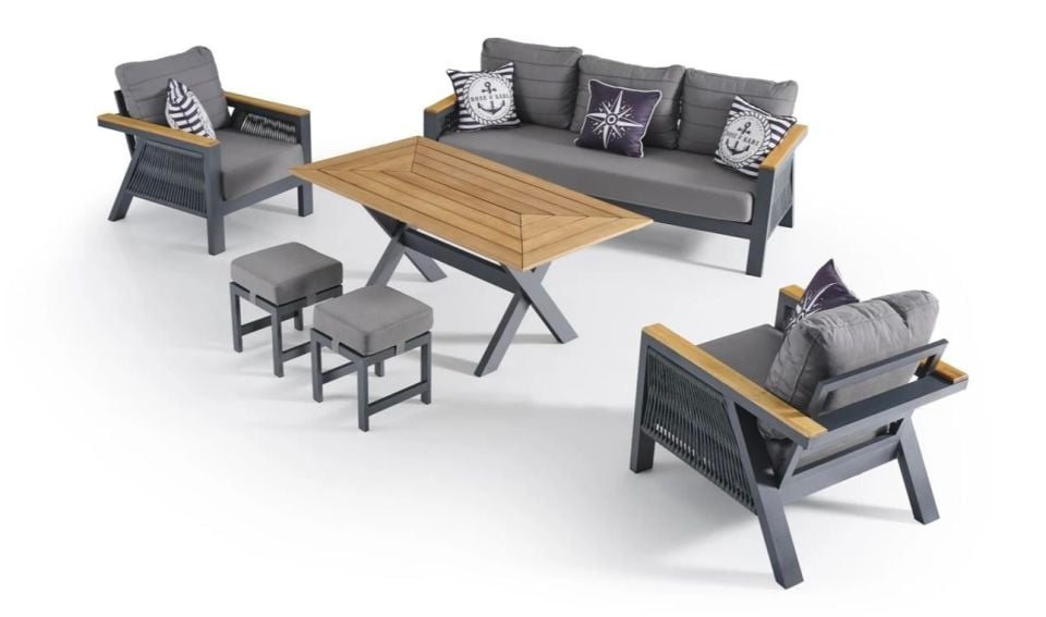 LORENZO OTURMA GRUBU